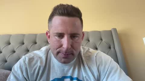 Snapshot of brettmycles chatting on February 24, 7:30 pm Brett Mycles online show from February 24, 7:30 pm
