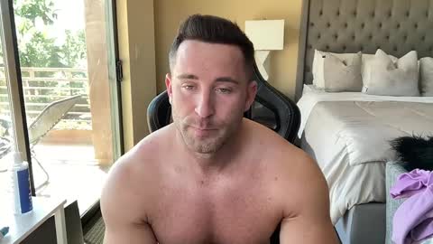 Snapshot of brettmycles chatting on October 4, 5:11 pm Brett Mycles online show from October 4, 5:11 pm