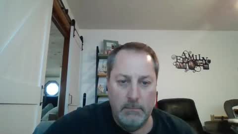 Snapshot of brettsky chatting on January 4, 4:54 pm hey online show from January 4, 4:54 pm