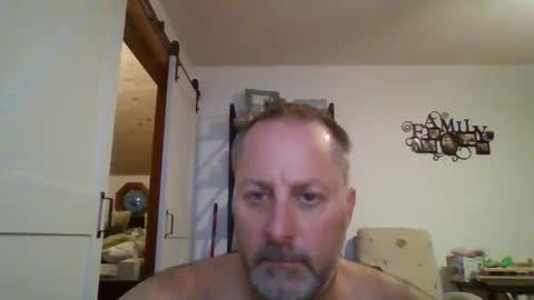 Snapshot of brettsky chatting on September 12, 11:37 pm hey online show from September 12, 11:37 pm