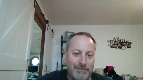 Snapshot of brettsky chatting on September 21, 8:21 pm hey online show from September 21, 8:21 pm