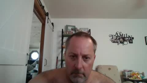 Snapshot of brettsky chatting on September 27, 4:12 pm hey online show from September 27, 4:12 pm