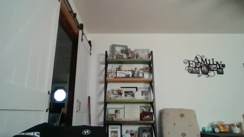 Snapshot of brettsky chatting on October 9, 2:48 pm hey online show from October 9, 2:48 pm