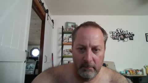 Snapshot of brettsky chatting on October 18, 3:24 pm hey online show from October 18, 3:24 pm