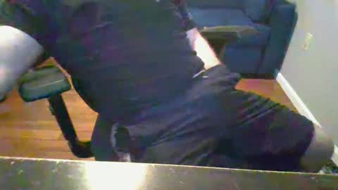 Snapshot of brettsky chatting on February 27, 1:38 am hey online show from February 27, 1:38 am