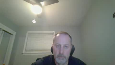 Snapshot of brettsky chatting on February 28, 1:39 am hey online show from February 28, 1:39 am