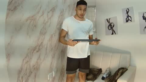 briam_dunkan online show from April 10, 12:54 pm