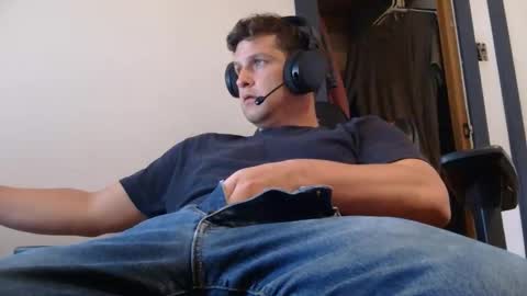 brian7891012 online show from May 23, 3:38 pm