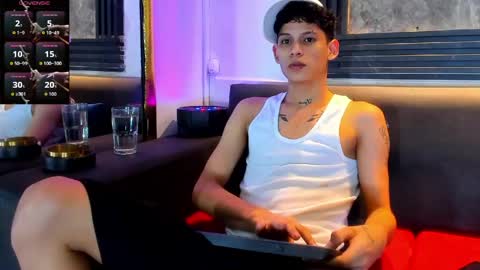brian_hotof1 online show from May 31, 11:28 am