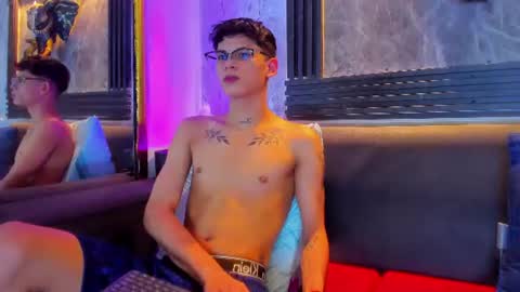 brian_hotof1 online show from June 26, 11:58 am