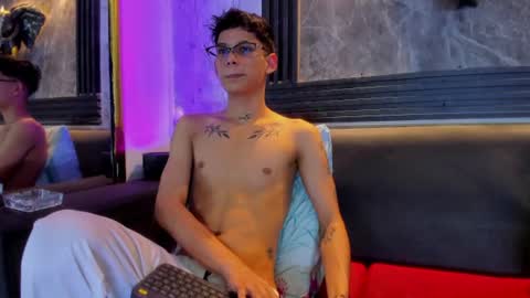 brian_hotof1 online show from June 27, 12:22 pm