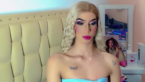 BRIANA online show from December 17, 7:42 pm