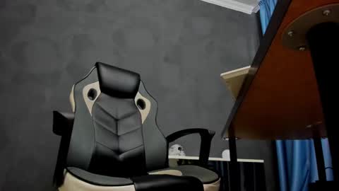 Brian online show from February 13, 9:30 am