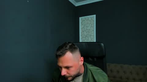 Snapshot of brianhunts chatting on May 13, 4:10 am Brian online show from May 13, 4:10 am