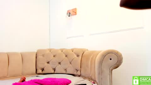 Brianna  online show from February 11, 4:35 pm