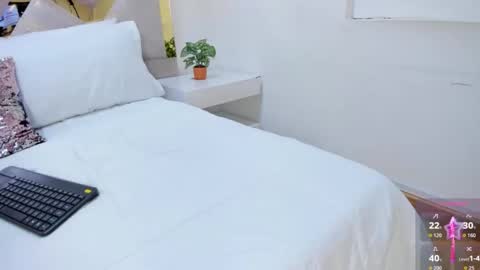 Brianna  online show from September 28, 12:10 pm