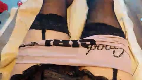 brianriver online show from December 17, 11:38 am