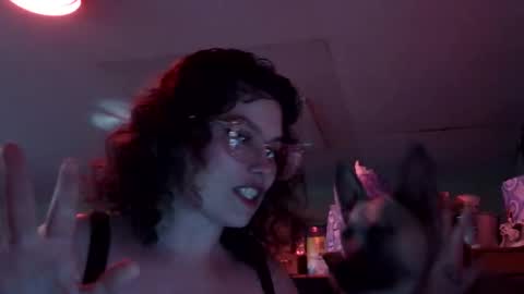 Snapshot of briarmrose chatting on March 13, 2:29 am briarmrose online show from March 13, 2:29 am