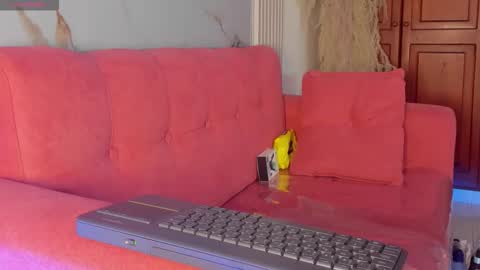    online show from October 24, 12:34 pm