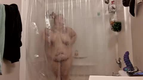 Snapshot of briebaby88 chatting on October 3, 1:24 am Leela Marie xo online show from October 3, 1:24 am