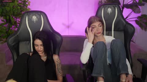 Diamonds Girls online show from April 14, 8:20 am