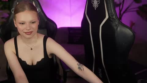 Snapshot of bright_diamonds_054 chatting on May 5, 7:00 pm Diamonds Girls online show from May 5, 7:00 pm