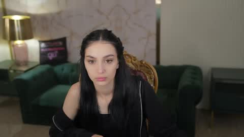 Snapshot of bright_diamonds_054 chatting on May 27, 6:21 am Diamonds Girls online show from May 27, 6:21 am
