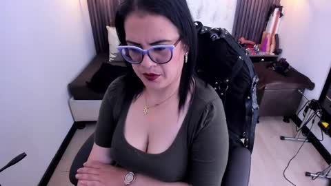 BRIGITTE online show from March 4, 4:41 pm