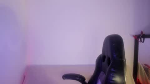 Bri your Favorite online show from January 6, 3:31 am