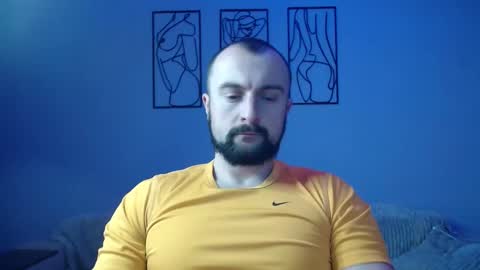 brindlefly69 online show from December 30, 11:37 am