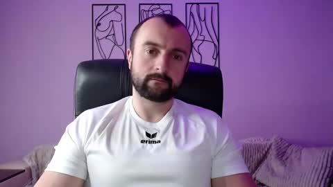 brindlefly69 online show from January 21, 11:24 am