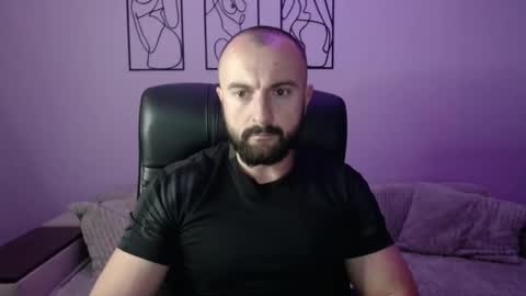 brindlefly69 online show from September 26, 10:41 am