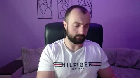 brindlefly69 online show from December 20, 12:01 pm