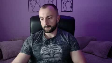 brindlefly69 online show from March 25, 11:16 am