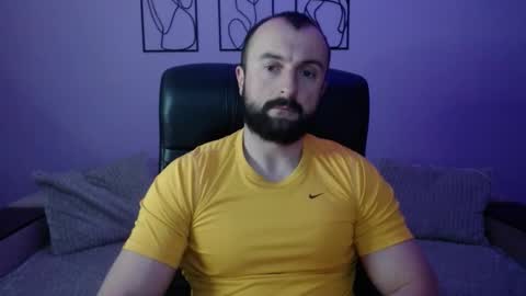 Snapshot of brindlefly69 chatting on May 18, 10:32 am brindlefly69 online show from May 18, 10:32 am