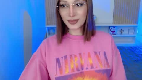 Snapshot of brinnababe_01 chatting on December 17, 4:01 am brinna online show from December 17, 4:01 am