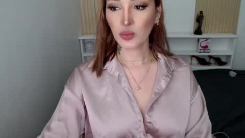 Snapshot of brinnababe_01 chatting on February 25, 4:14 am brinna online show from February 25, 4:14 am