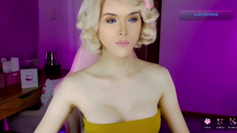 brionatop online show from September 16, 10:44 pm