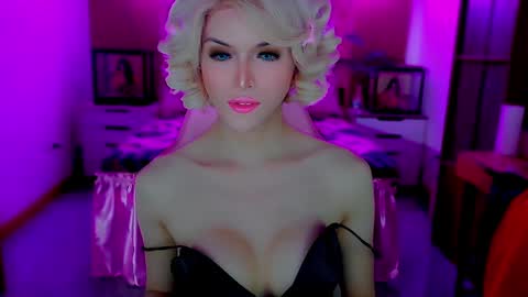 brionatop online show from October 27, 11:52 pm