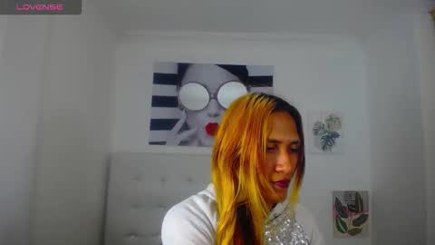 Snapshot of brisahott chatting on March 15, 2:17 am Brisa online show from March 15, 2:17 am