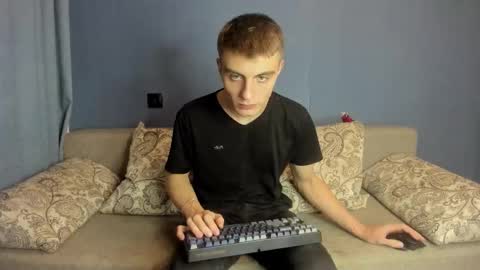 bristlebback online show from September 23, 3:15 pm