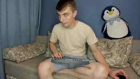 Snapshot of bristlebback chatting on June 24, 5:34 pm bristlebback online show from June 24, 5:34 pm