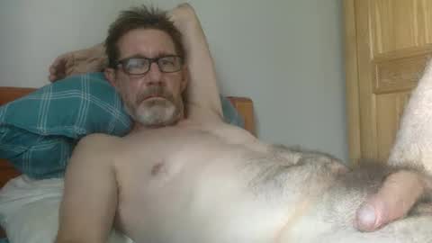 Snapshot of brital100 chatting on April 12, 7:35 am brital100 online show from April 12, 7:35 am