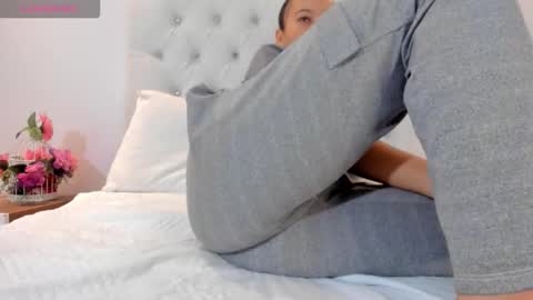 Brithany Rousee online show from September 10, 12:05 pm