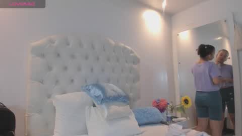 Brithany Rousee online show from December 2, 2:12 pm