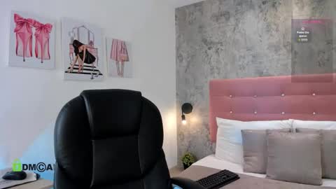 Snapshot of brithanycollins chatting on September 10, 12:38 pm Brithany online show from September 10, 12:38 pm