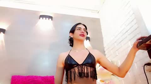 Snapshot of britney_ortega chatting on October 31, 9:27 pm britney_ortega online show from October 31, 9:27 pm