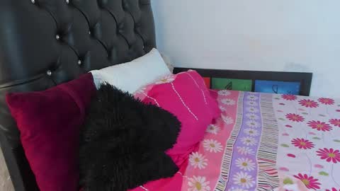 Snapshot of britney_rose13 chatting on March 6, 5:04 am britney rose online show from March 6, 5:04 am