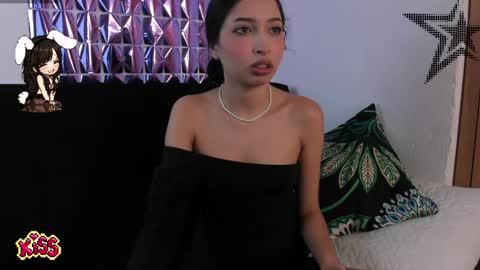 Snapshot of britney_rose13 chatting on May 1, 5:01 am britney rose online show from May 1, 5:01 am