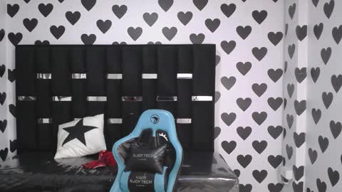 Britney  online show from March 4, 9:40 am